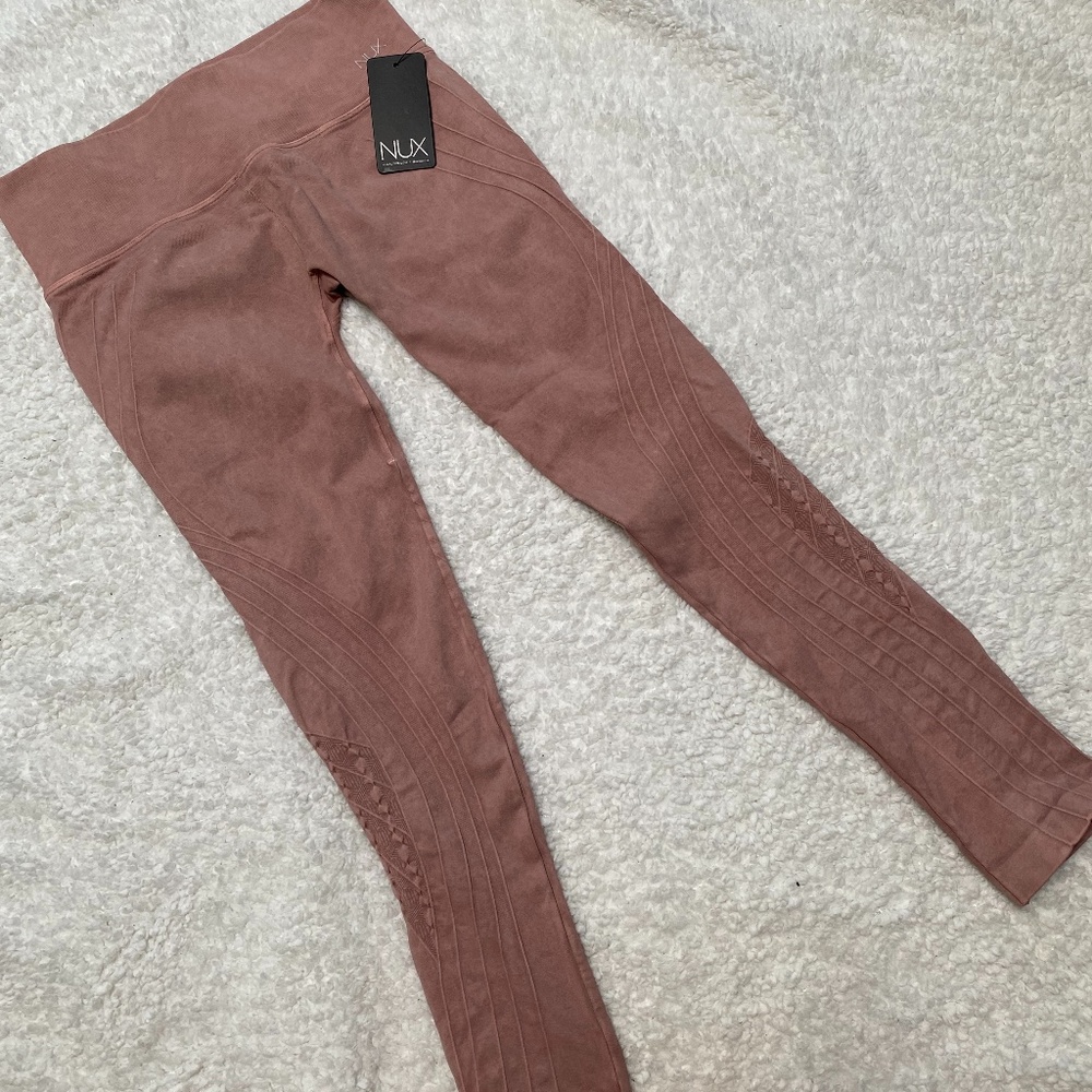 NUX Hi Rise Mesa Leggings - Brand New